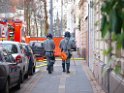 Einsatz Feuerwehr SEK Polizei Koeln Nippes Merheimerstr P105